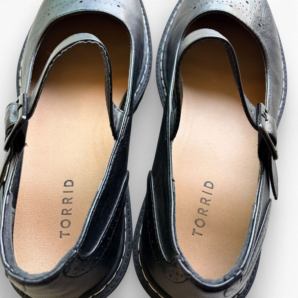 Torrid Black Mary Jane Flat Platform Shoes Round Toe Lugged Sole Goth 9.5WW - Picture 5 of 7